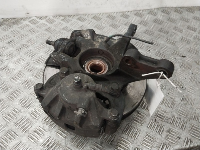 Recambio de mangueta delantera izquierda para hyundai tucson (jm) 2.0 crdi referencia OEM IAM 517152E100  