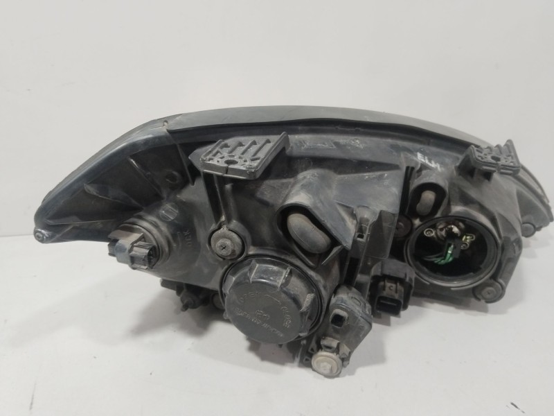 Recambio de faro izquierdo para ssangyong kyron 2.0 xdi referencia OEM IAM 8310109101  