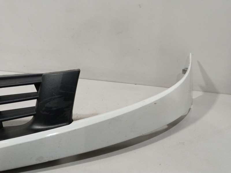 Recambio de rejilla delantera para renault kangoo express (fc0/1_) 1.5 dci (fc1e) referencia OEM IAM 7701062877  