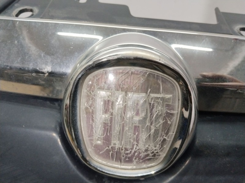 Recambio de paragolpes delantero para fiat punto (199_) 1.2 (199axz1a, 199bxz1a) referencia OEM IAM    Recambio de paragolpes delantero para fiat punto (199_) 1.2 (199axz1a, 199bxz1a) referencia OEM IAM