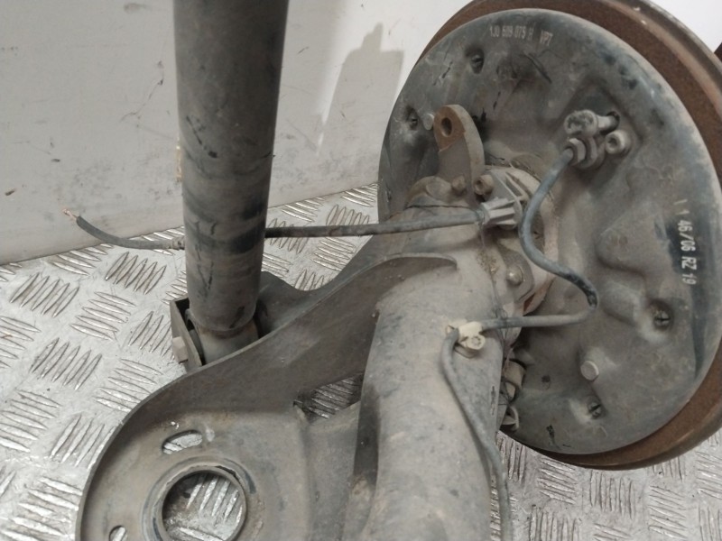 Recambio de puente trasero para skoda roomster (5j7) 1.4 tdi referencia OEM IAM 1J0500051K  