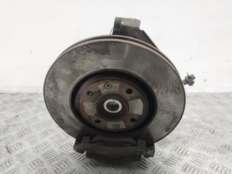 Recambio de mangueta delantera derecha para peugeot 406 (8b) 2.0 16v referencia OEM IAM 364742  