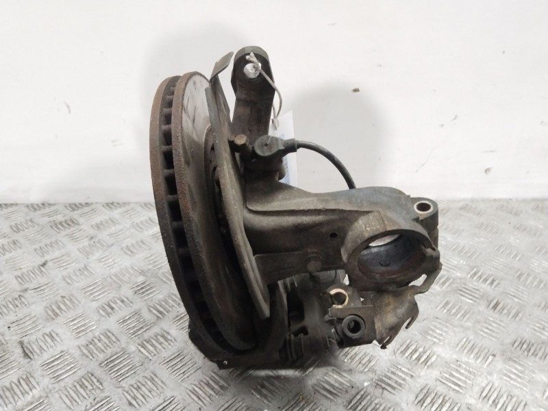 Recambio de mangueta delantera derecha para peugeot 406 (8b) 2.0 16v referencia OEM IAM 364742  
