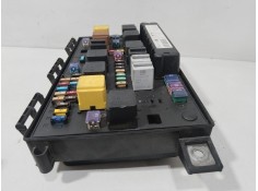 Recambio de caja reles / fusibles para opel zafira / zafira family b (a05) 1.7 cdti (m75) referencia OEM IAM 13268302M   2