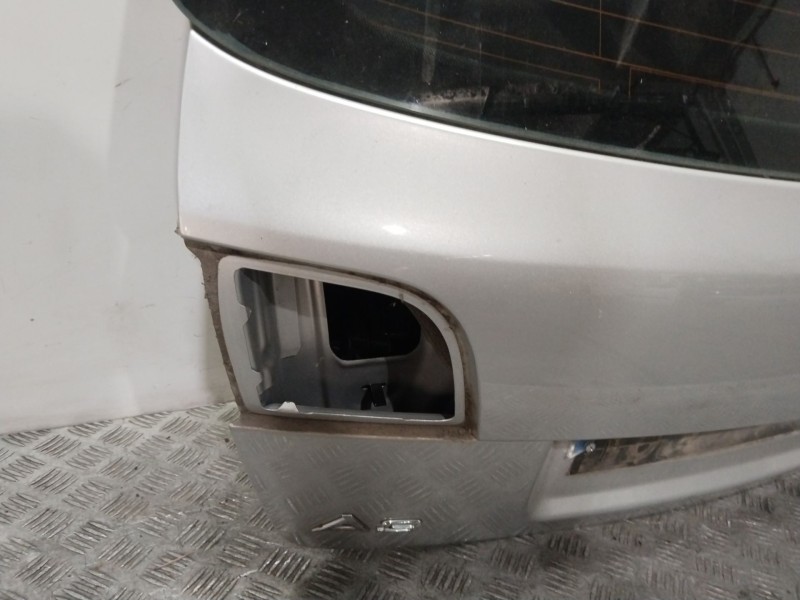 Recambio de porton trasero para audi a3 sportback (8pa) 1.6 fsi referencia OEM IAM 8P4827023D  