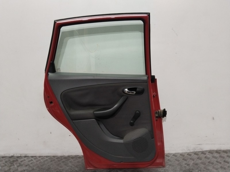 Recambio de puerta trasera izquierda para seat altea (5p1) 1.9 tdi referencia OEM IAM 5P0833055A  