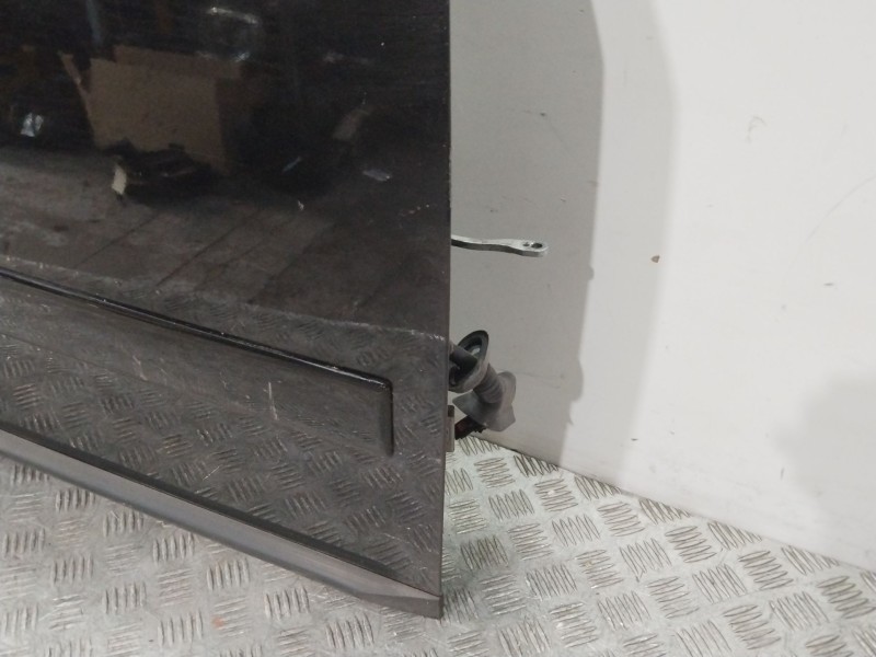 Recambio de puerta delantera derecha para audi a2 (8z) 1.4 referencia OEM IAM 8Z0831052A  