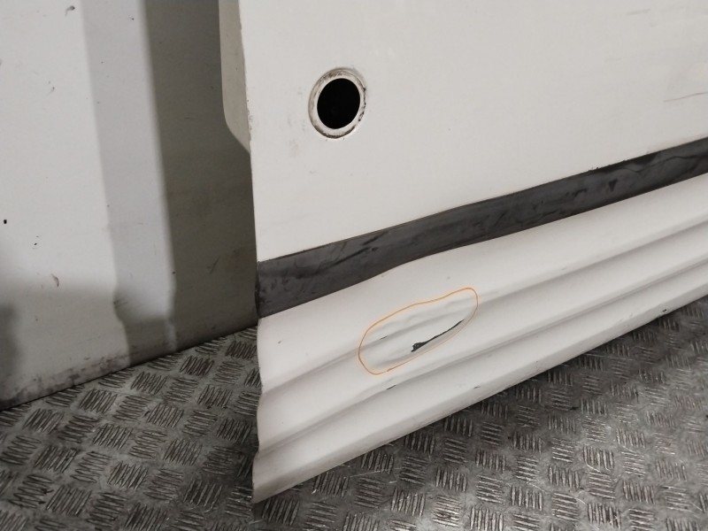 Recambio de puerta delantera derecha para ford transit connect (tc7) furgón largo (2006) referencia OEM IAM  BLANCA 