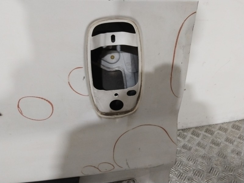 Recambio de puerta trasera izquierda para nissan primastar autobús (x83) dci 100 referencia OEM IAM K010000QAB  