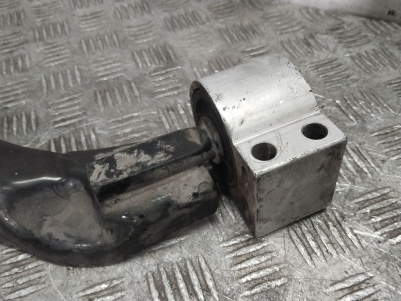 Recambio de brazo suspension inferior delantero derecho para opel antara a (l07) 2.0 cdti referencia OEM IAM 4812870  