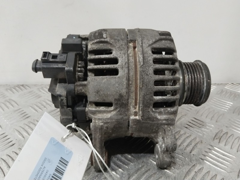 Recambio de alternador para skoda roomster (5j7) 1.4 tdi referencia OEM IAM 045903023  