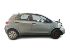 toyota yaris (_p9_) del año 2010