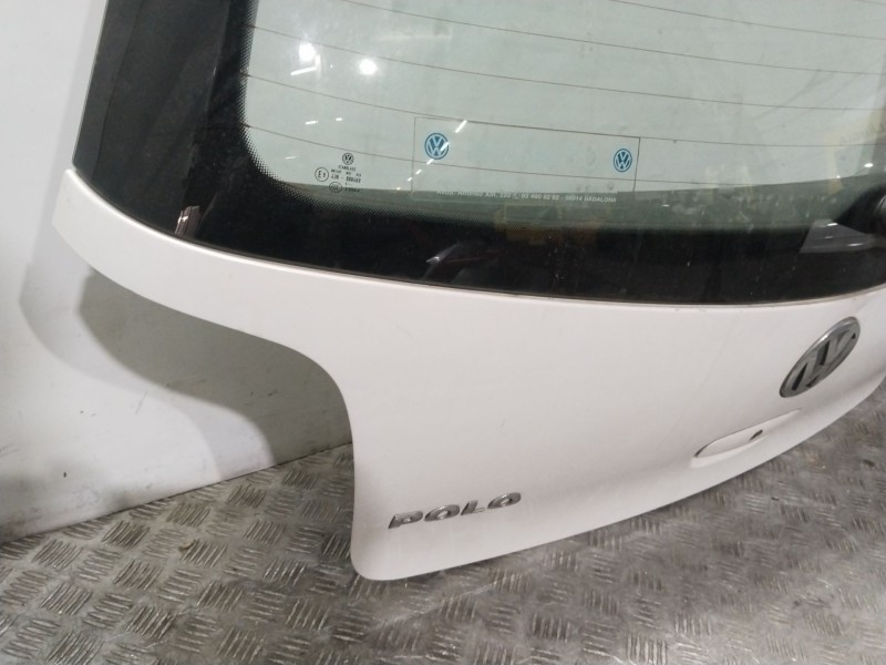 Recambio de porton trasero para volkswagen polo iv (9n_, 9a_) 1.4 tdi referencia OEM IAM 6QE827025E  