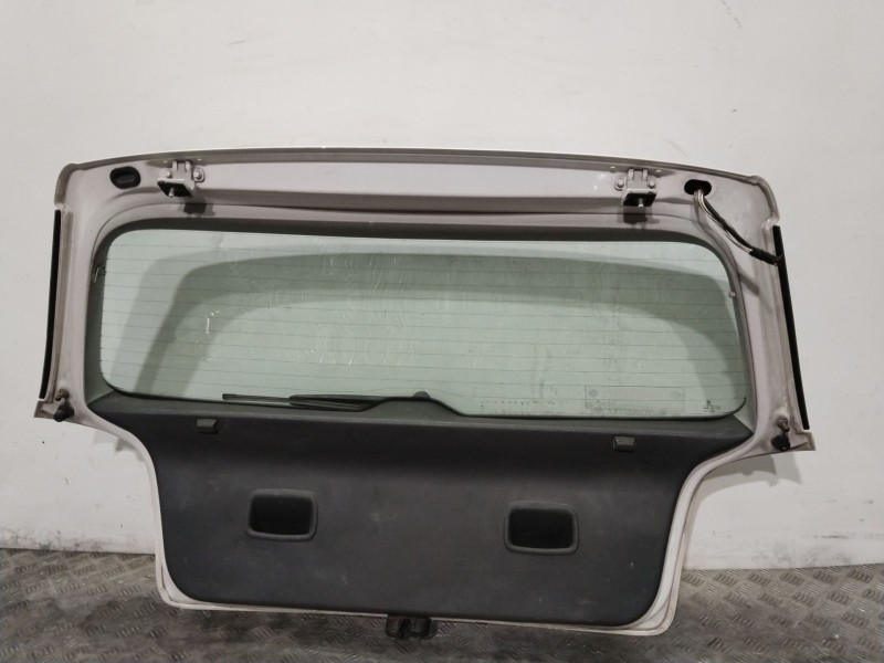 Recambio de porton trasero para volkswagen polo iv (9n_, 9a_) 1.4 tdi referencia OEM IAM 6QE827025E  