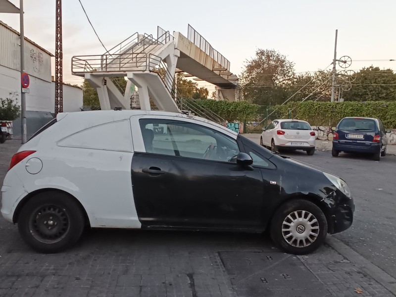 opel corsa d (s07) del año 2011
