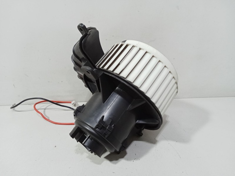 Recambio de motor calefaccion para opel astra h (a04) 1.7 cdti (l48) referencia OEM IAM 52421335  