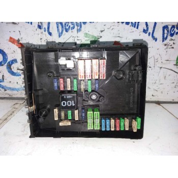 CAJA RELES / FUSIBLES 1K1937125A 