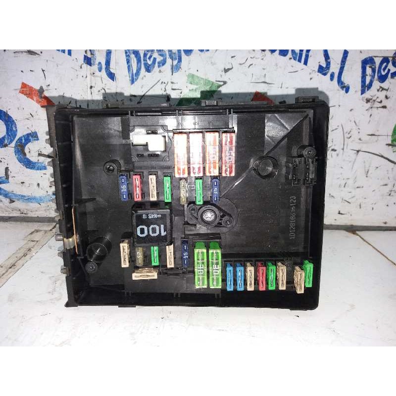 CAJA RELES / FUSIBLES 1K1937125A  - imagen 1
