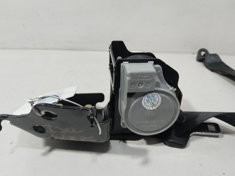 Recambio de cinturon seguridad trasero izquierdo para mazda 3 (bm, bn) 2.2 d referencia OEM IAM TIS7212551  
