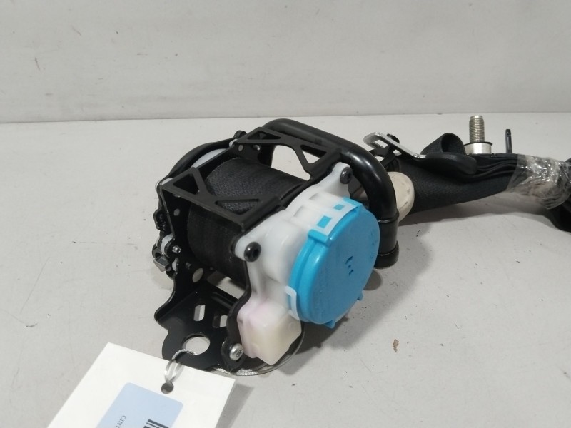 Recambio de cinturon seguridad delantero izquierdo para mazda 3 (bm, bn) 2.2 d referencia OEM IAM BHS257L90C02  