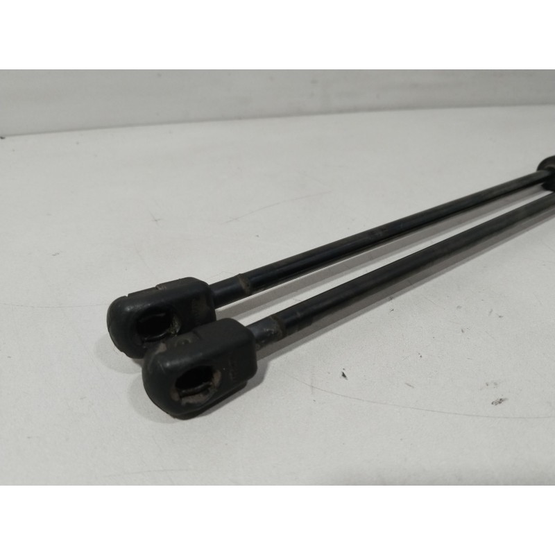 Recambio de amortiguadores maletero / porton para mazda 3 (bm, bn) 2.2 d referencia OEM IAM BHN962620A  