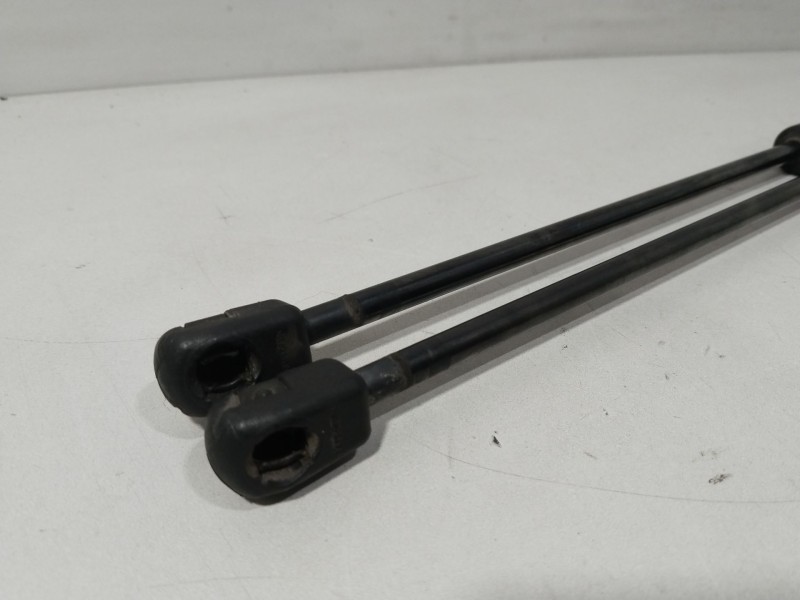 Recambio de amortiguadores maletero / porton para mazda 3 (bm, bn) 2.2 d referencia OEM IAM BHN962620A  