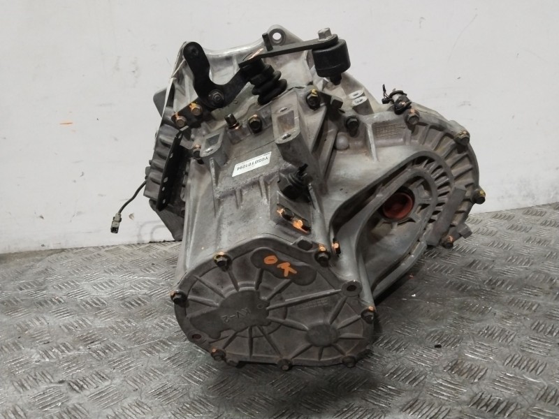 Recambio de caja cambios para kia carnival ii 2.5 v6 ex referencia OEM IAM Y050101094  
