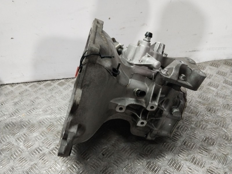 Recambio de caja cambios para opel astra h gtc (a04) 1.6 turbo (l08) referencia OEM IAM 55565177  