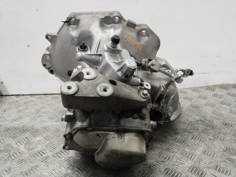 Recambio de caja cambios para opel astra h gtc (a04) 1.6 turbo (l08) referencia OEM IAM 55565177  