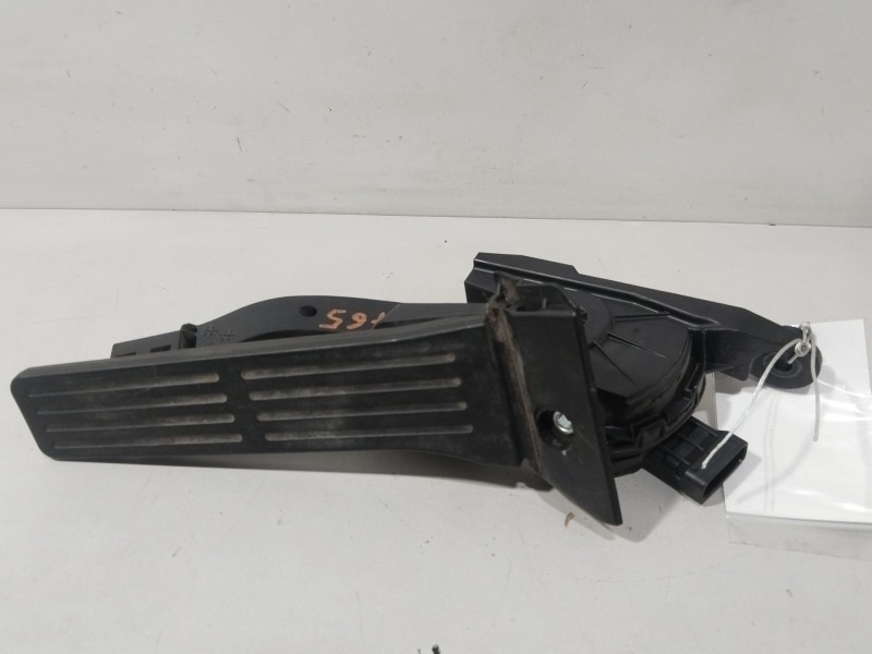 Recambio de pedal acelerador para hyundai i30 (gd) 1.4 crdi referencia OEM IAM 327302P110  