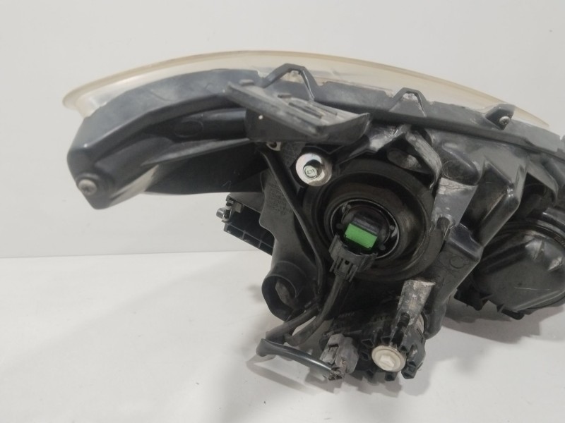 Recambio de faro izquierdo para mazda 3 (bm, bn) 2.2 d referencia OEM IAM BHR1510L0A  