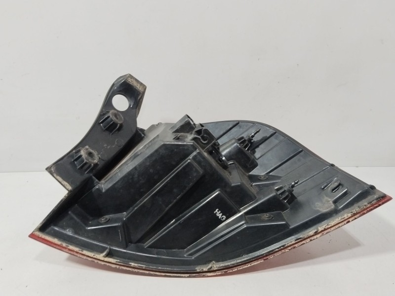 Recambio de piloto trasero izquierdo para kia rio iii (ub) 1.25 cvvt referencia OEM IAM 924011W210  