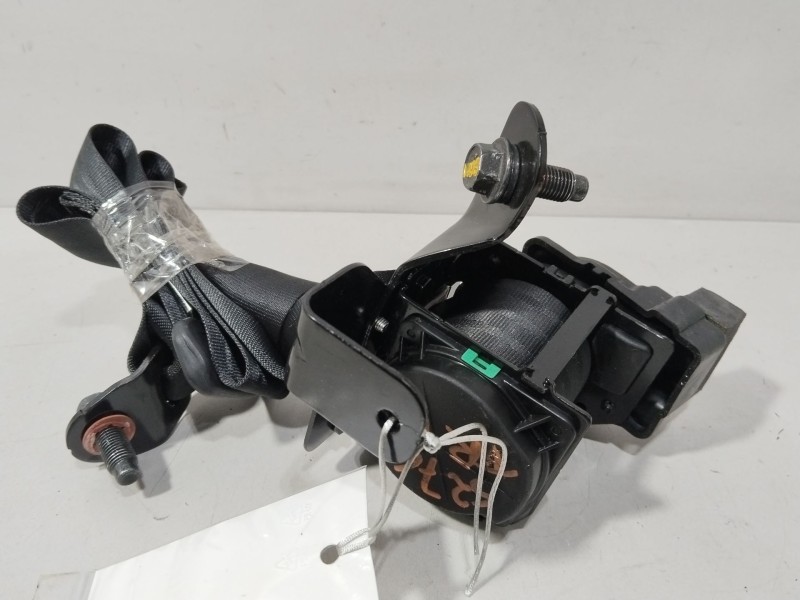 Recambio de cinturon seguridad trasero derecho para hyundai i30 (gd) 1.4 crdi referencia OEM IAM 89820A6000RY  