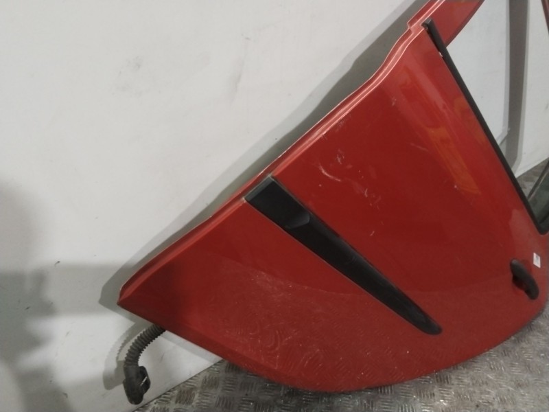 Recambio de puerta trasera izquierda para renault clio iii pack dynamique referencia OEM IAM   