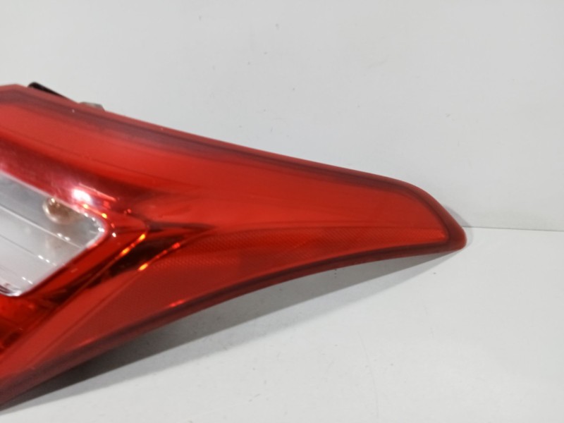 Recambio de piloto trasero derecho para hyundai i30 (gd) 1.4 crdi referencia OEM IAM 92402A50  