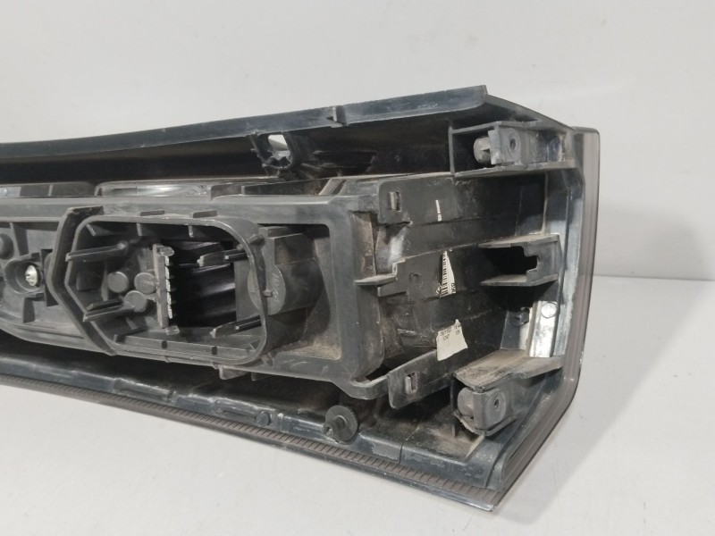 Recambio de piloto trasero derecho para opel meriva a monospace (x03) 1.6 (e75) referencia OEM IAM 1222134  