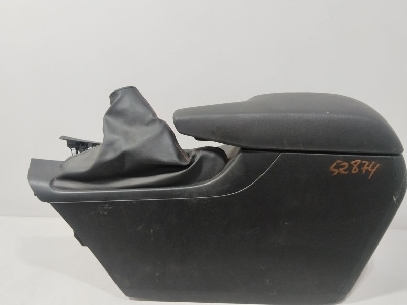 Recambio de consola central para mazda 3 (bm, bn) 2.2 d referencia OEM IAM B45B64961  