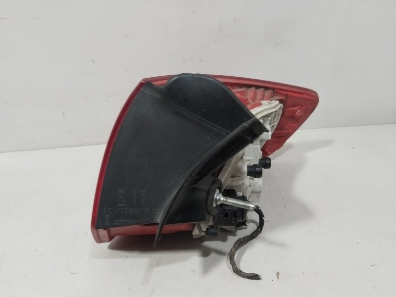 Recambio de piloto trasero izquierdo para audi a3 sportback (8pa) 1.6 fsi referencia OEM IAM 8P4945095  