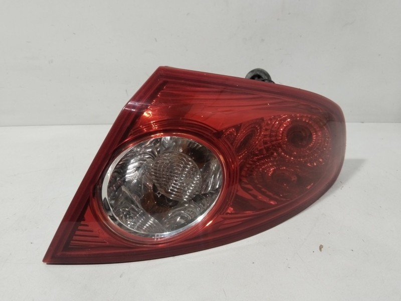 Recambio de piloto trasero derecho para chevrolet lacetti (j200) 2.0 d referencia OEM IAM 201193R  