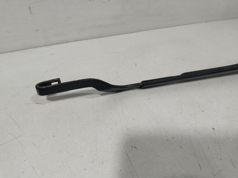 Recambio de brazo limpia delantero izquierdo para hyundai i30 (gd) 1.4 crdi referencia OEM IAM 98310A6000  