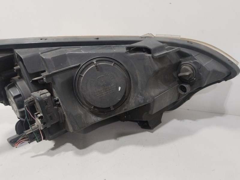 Recambio de faro izquierdo para kia rio iii (ub) 1.25 cvvt referencia OEM IAM 921011W220  