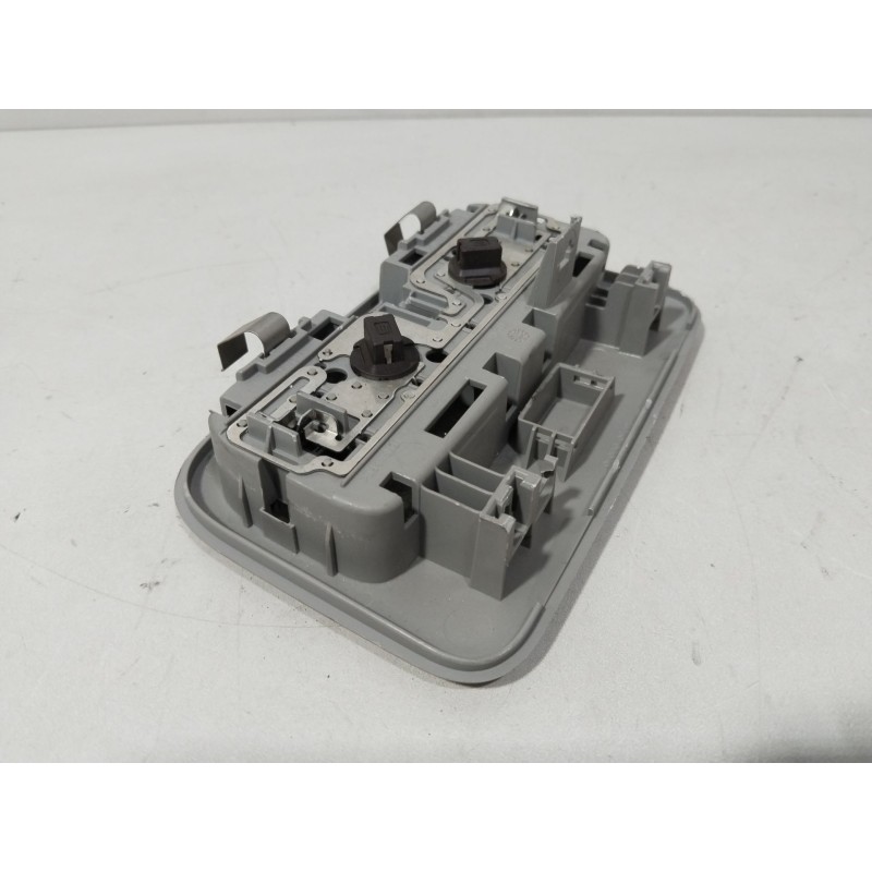 Recambio de luz interior central para toyota yaris (_p9_) 1.0 vvt-i (ksp90_) referencia OEM IAM 812600D030  