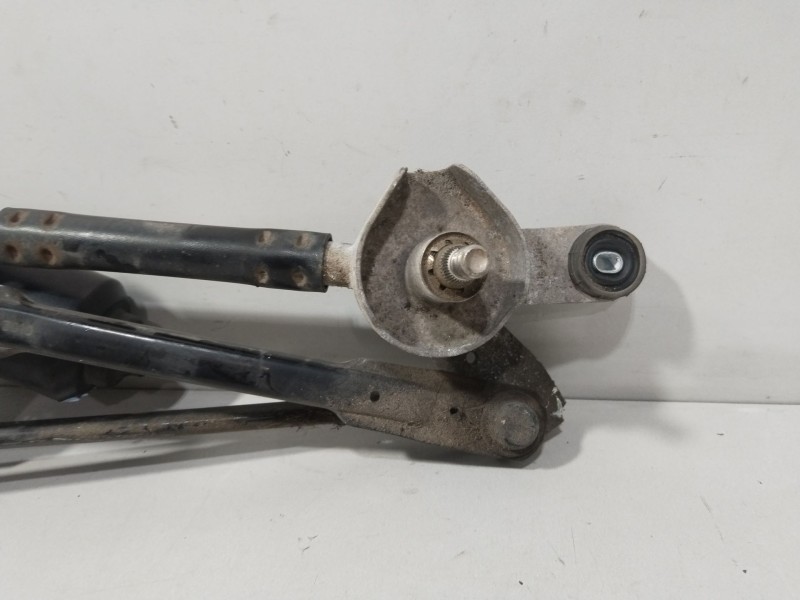 Recambio de motor limpia delantero para kia rio iii (ub) 1.25 cvvt referencia OEM IAM 981101W000  