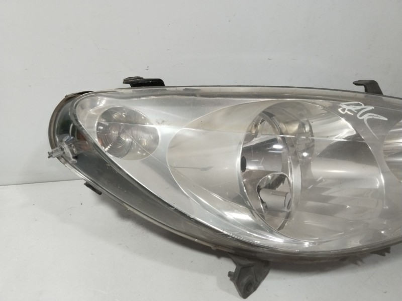 Recambio de faro derecho para peugeot 307 cc (3b) 2.0 16v referencia OEM IAM 6205Z2  
