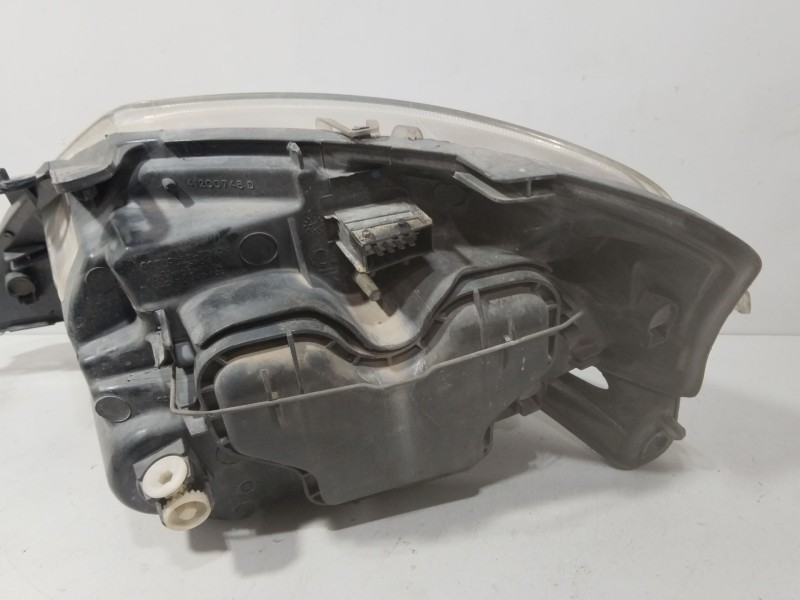 Recambio de faro derecho para citroën c3 i (fc_, fn_) 1.4 hdi referencia OEM IAM 9682672980  