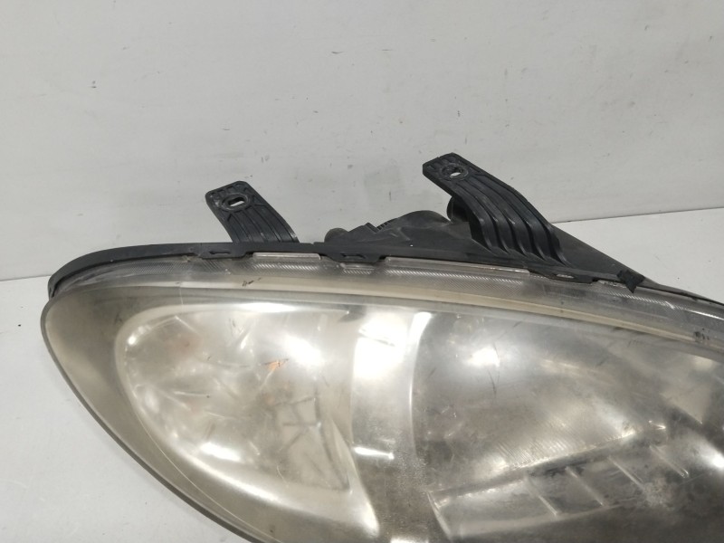 Recambio de faro derecho para chevrolet lacetti (j200) 2.0 d referencia OEM IAM 96458812  