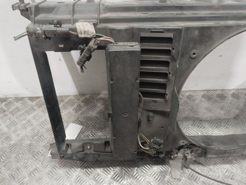 Recambio de panel frontal para peugeot 307 break / sw (s1) sw referencia OEM IAM 7104K8  