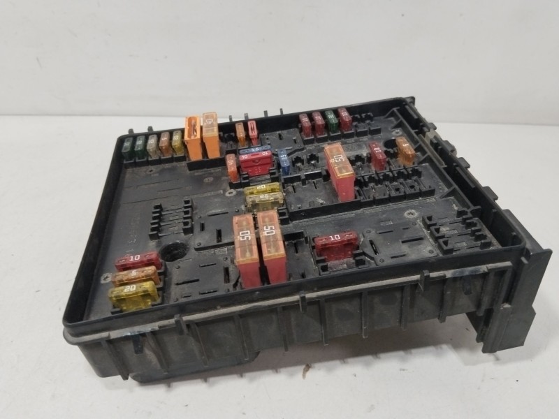 Recambio de caja reles / fusibles para volkswagen touran (1t1, 1t2) 2.0 tdi referencia OEM IAM 01394932  