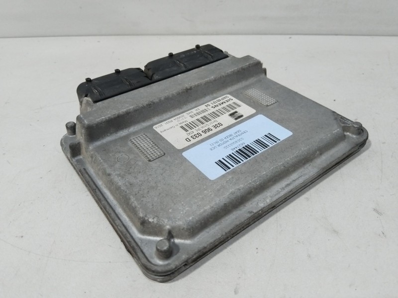 Recambio de centralita motor uce para seat ibiza iii (6l1) 1.2 referencia OEM IAM 03E906033D  