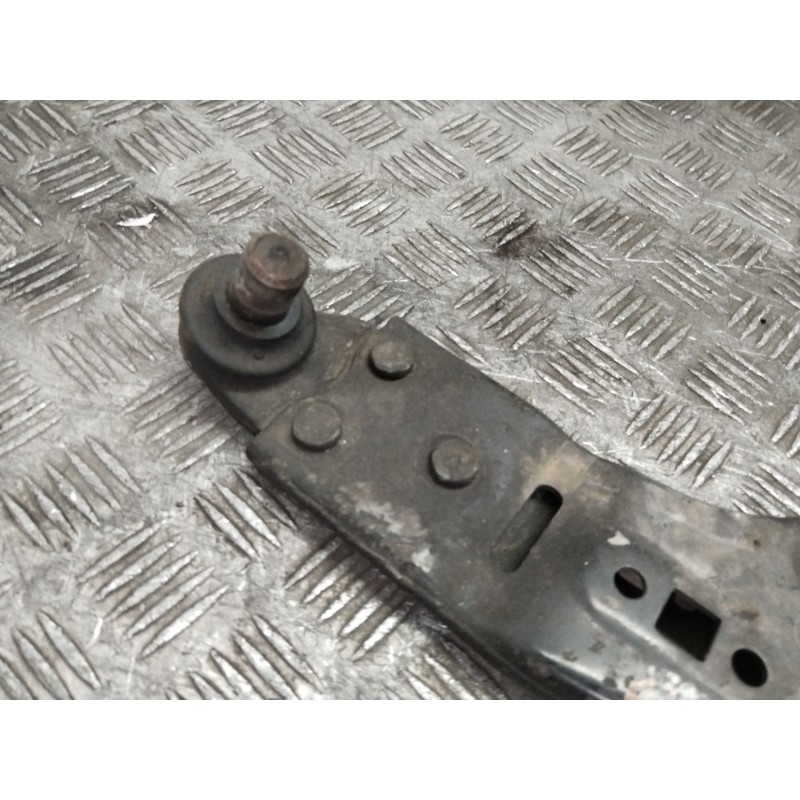 Recambio de brazo suspension inferior delantero derecho para ford transit connect monospace 1.5 tdci referencia OEM IAM 2418669 